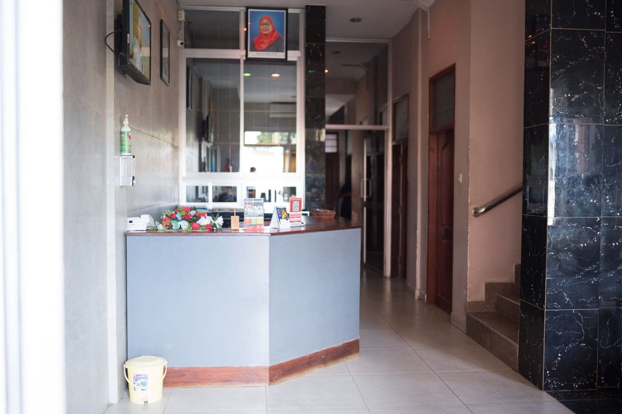 Reception desk and lobby at Mountain G Hotel